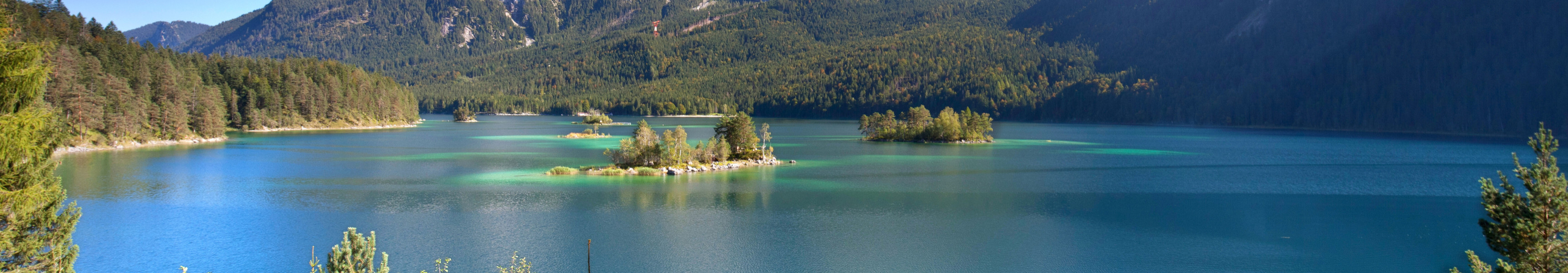 Garmisch-Partenkirchen verbindet atemberaubende Natur mit bayerischem Charme – von Gipfelerlebnissen auf der Zugspitze bis hin zu malerischen Bergseen und historischen Gassen.